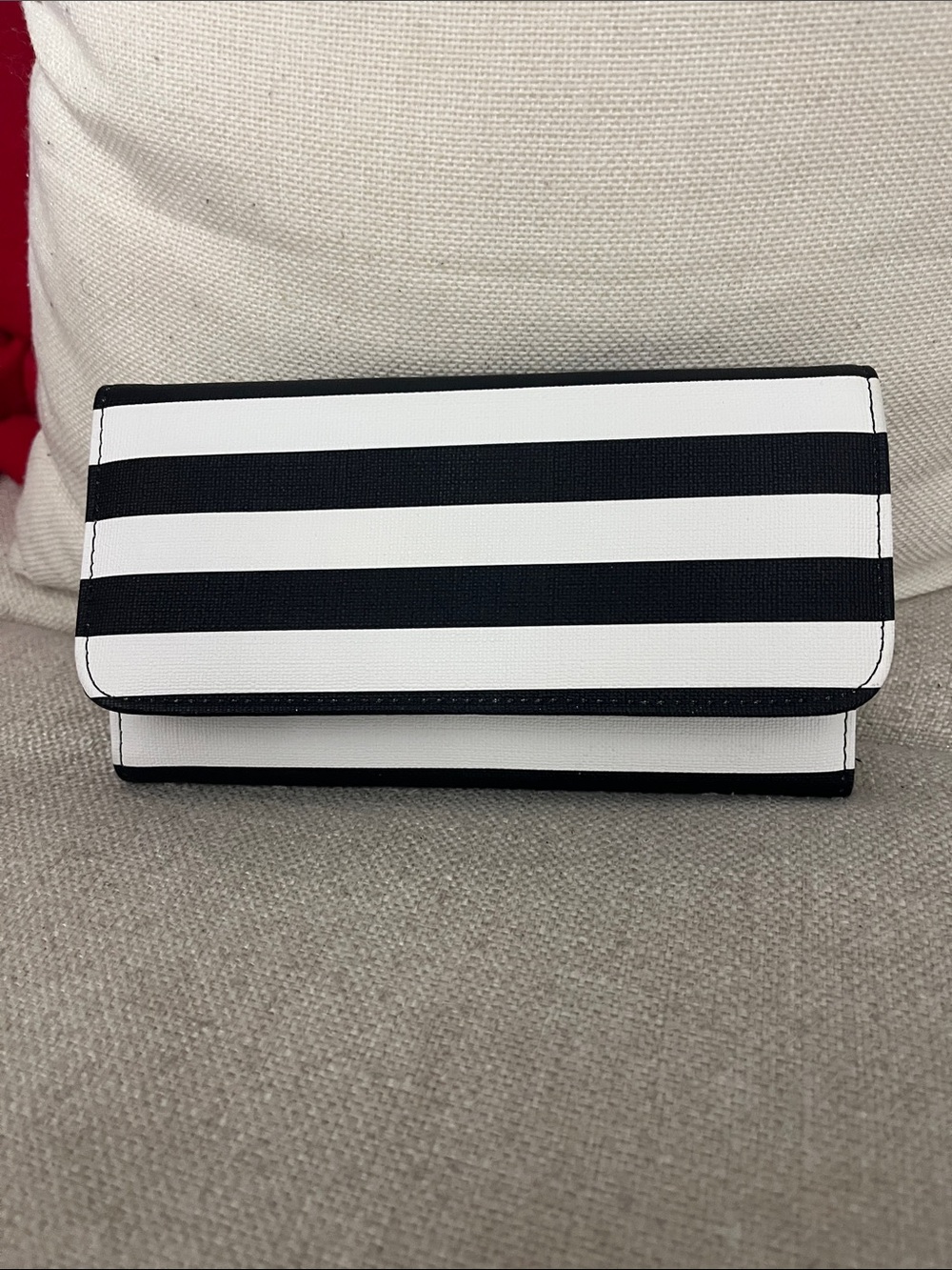 KUT from the Kloth wallet clutch Black White credit cards ID